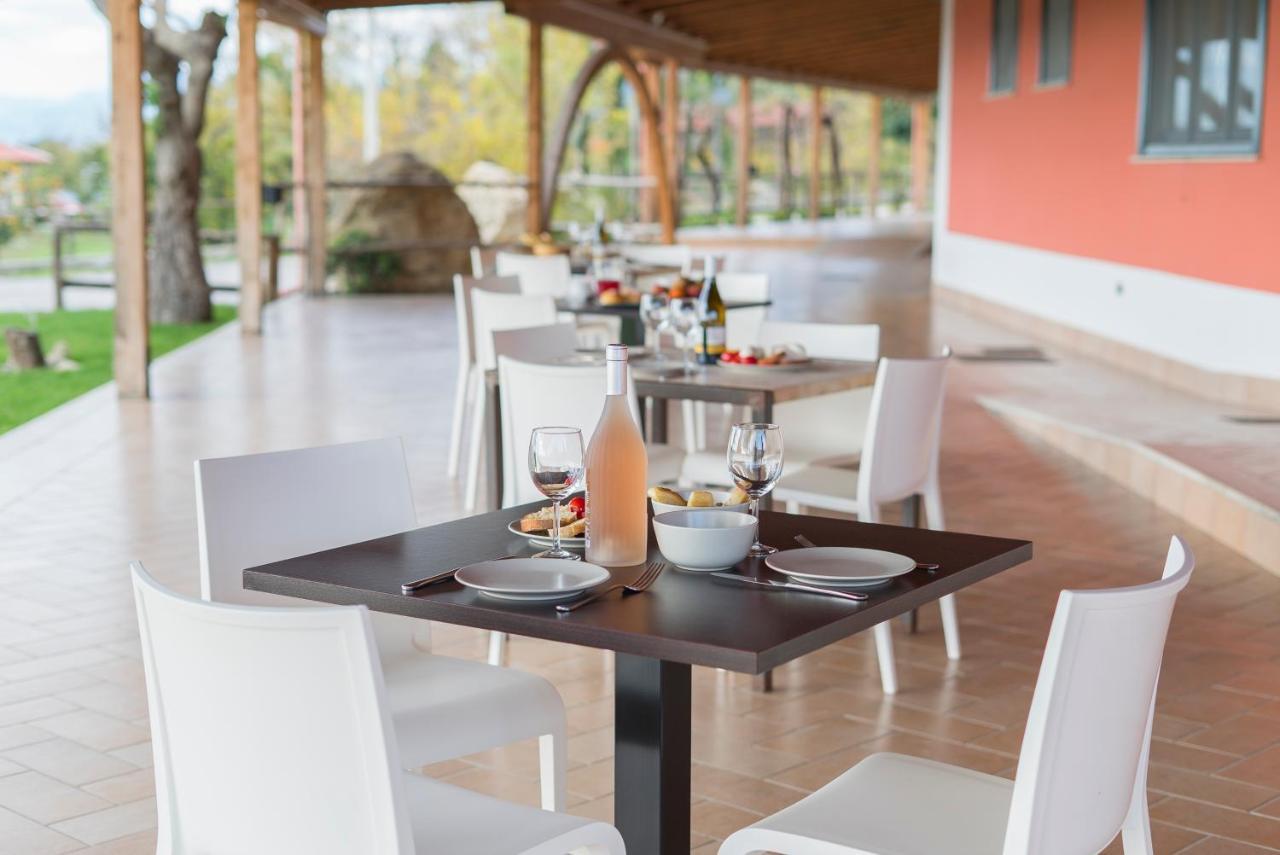 Terra Di Vento Bed & Breakfast Montecorvino Pugliano ภายนอก รูปภาพ