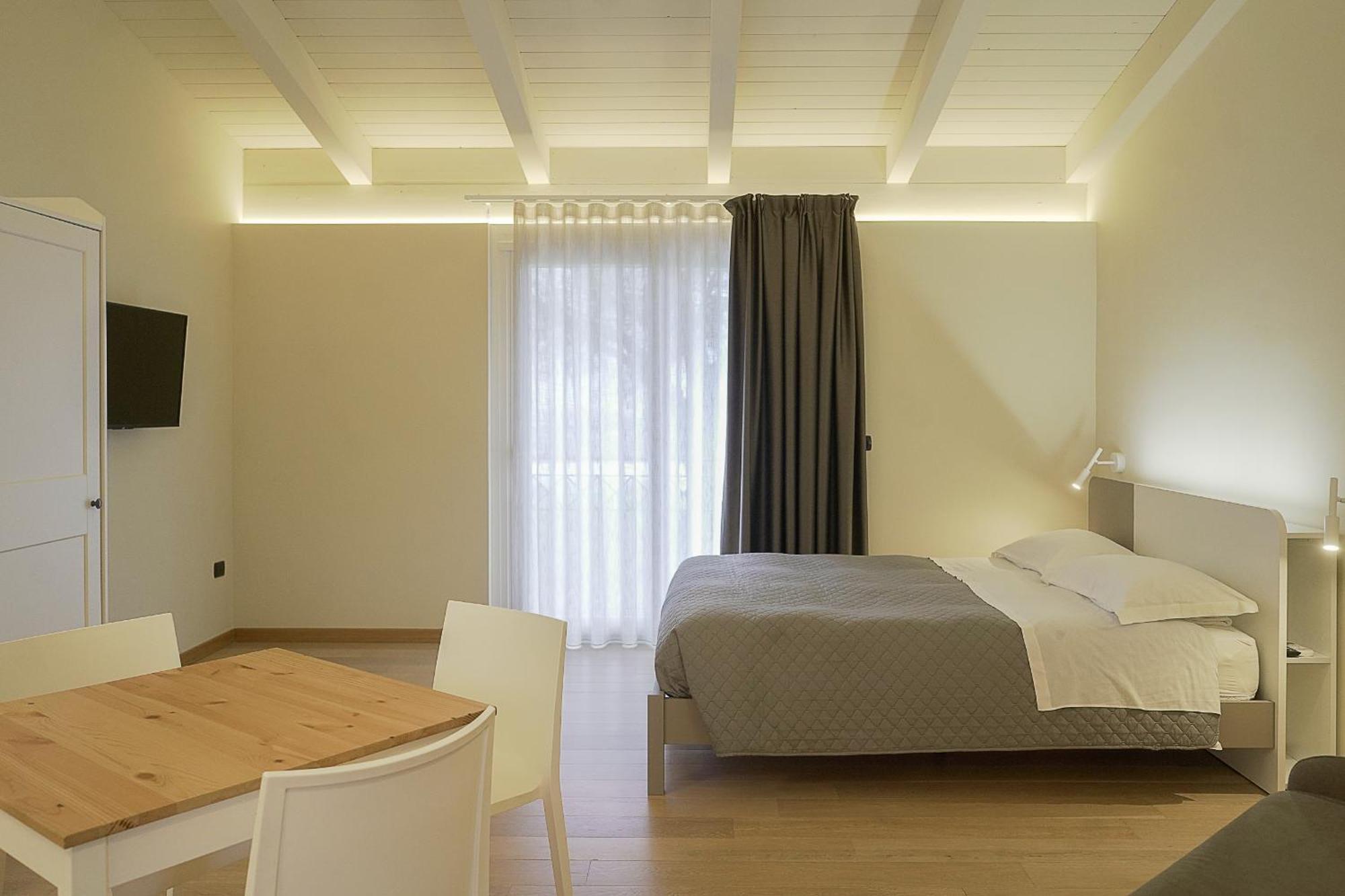 Terra Di Vento Bed & Breakfast Montecorvino Pugliano ภายนอก รูปภาพ