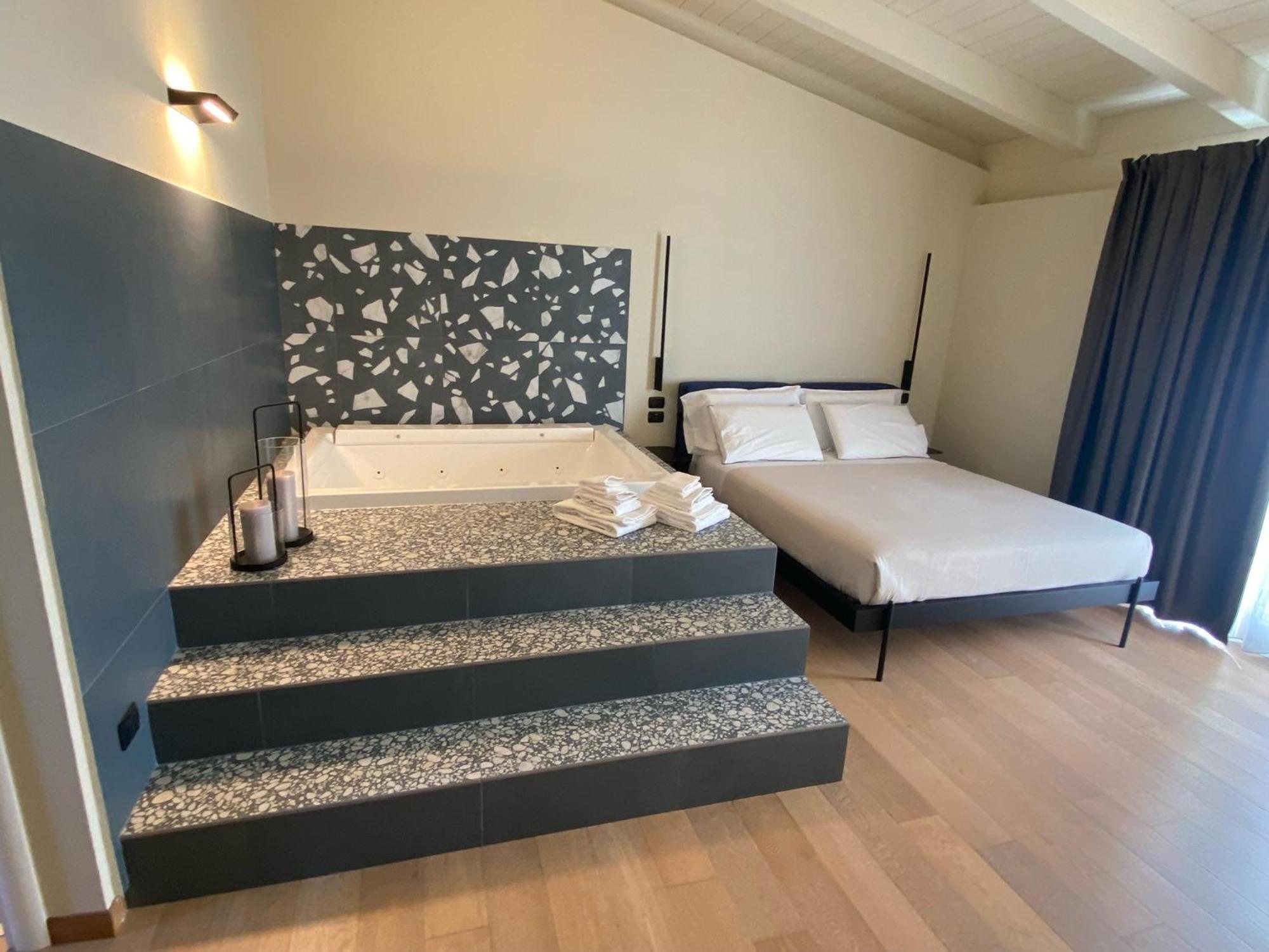Terra Di Vento Bed & Breakfast Montecorvino Pugliano ภายนอก รูปภาพ