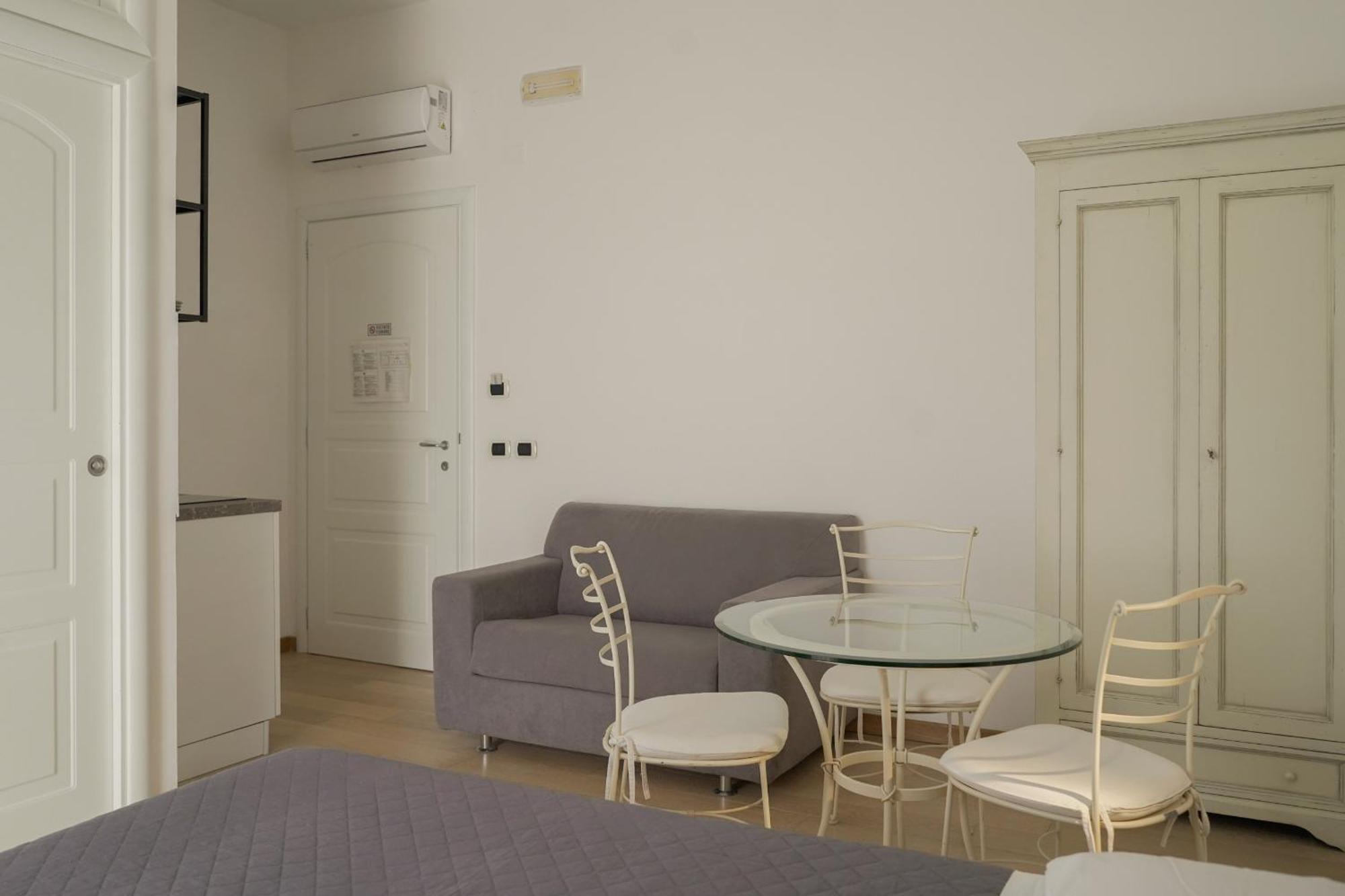 Terra Di Vento Bed & Breakfast Montecorvino Pugliano ภายนอก รูปภาพ